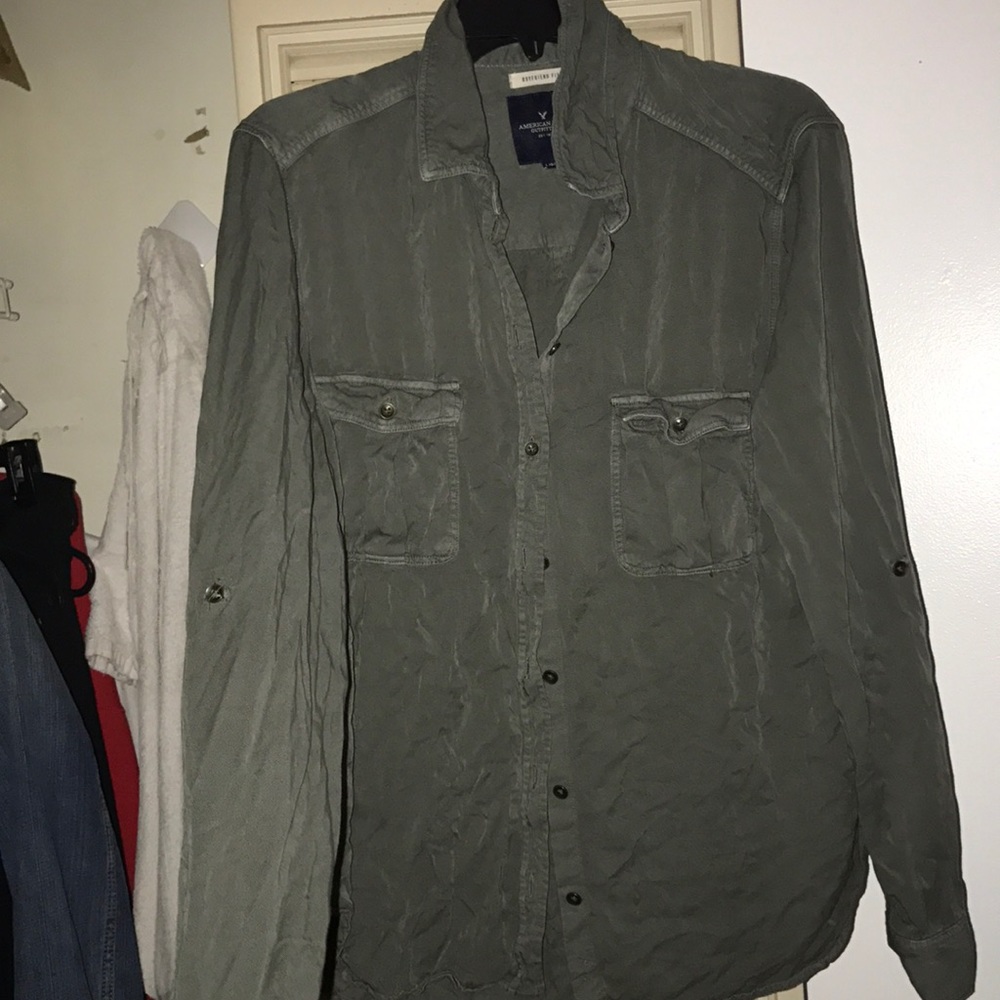 AE boyfriend fit long sleeve button up